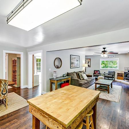 Orchard Near The River Escape Forestville 외부 사진
