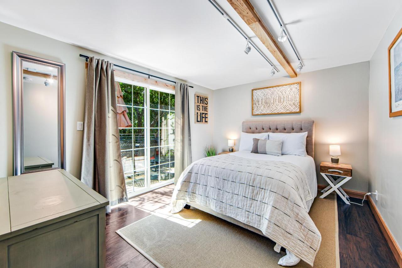 Orchard Near The River Escape Forestville 외부 사진