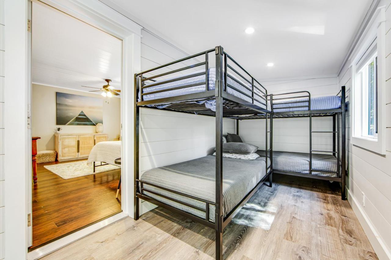 Orchard Near The River Escape Forestville 외부 사진
